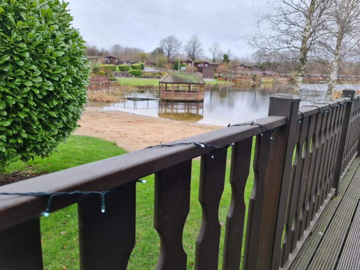 4 Bed Luxury Lodge With Hot Tub Near Lake District Warton  Dış mekan fotoğraf